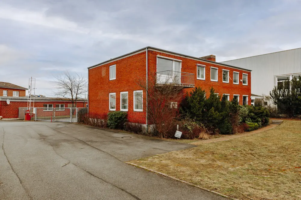 * Bürohaus in der Goseburg *