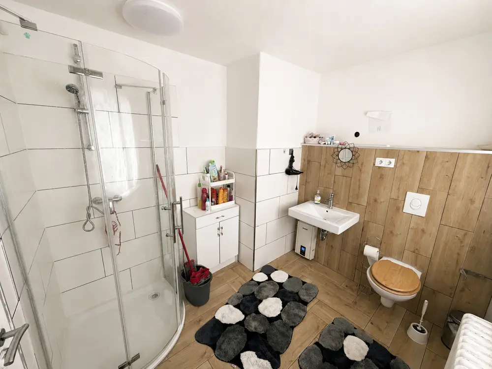 Badezimmer im Obergeschoss