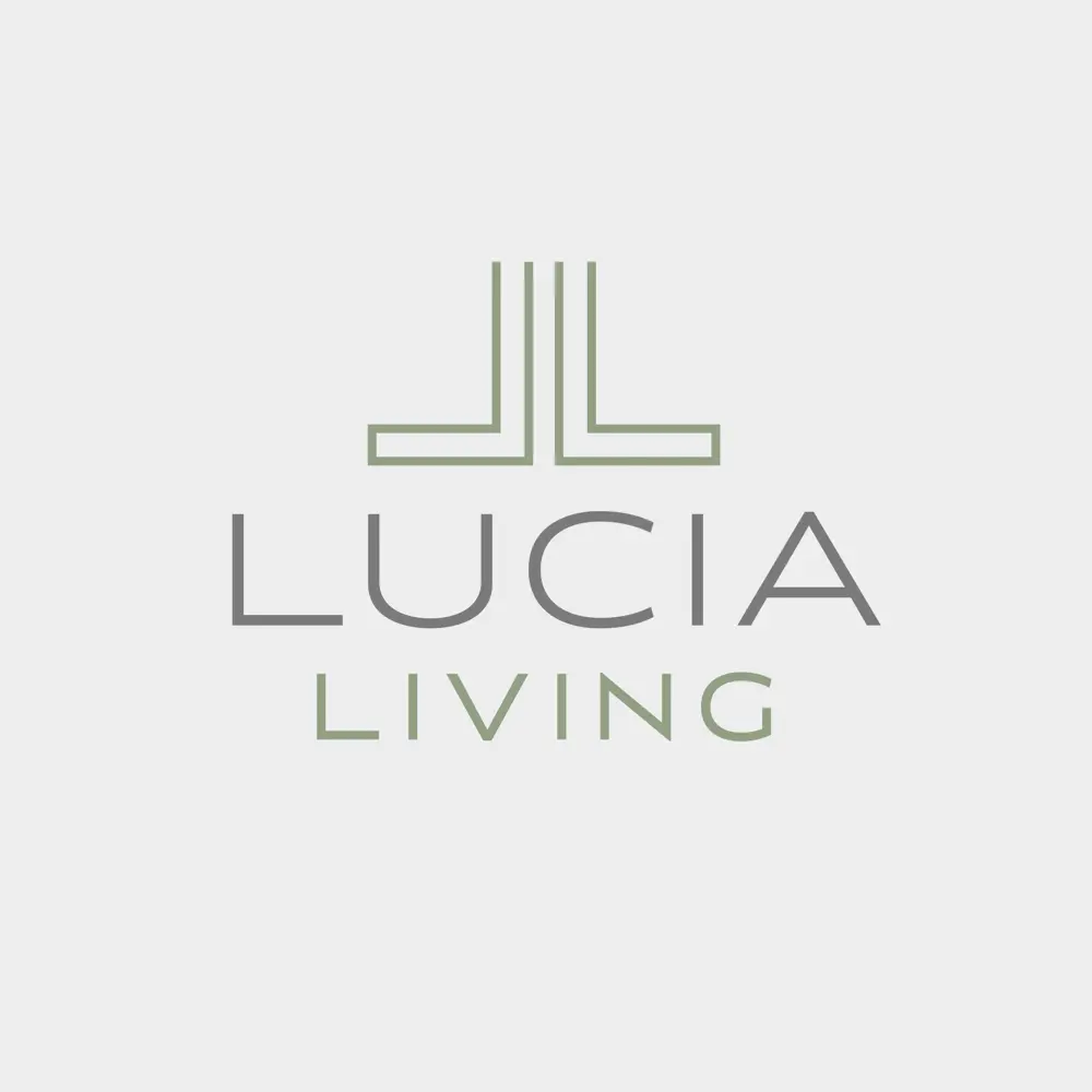LUCIA_LIVING