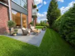 Terrasse mit Garten