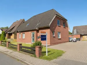 Modernes und gut vermietetes Zweifamilienhaus